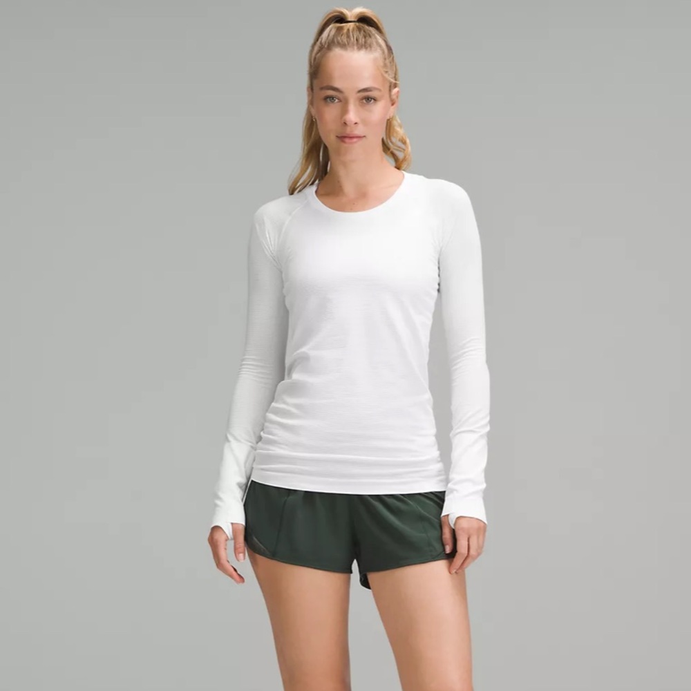 Lululemon Swiftly Tech Long-Sleeve Shirt 2.0
Hip Length - White